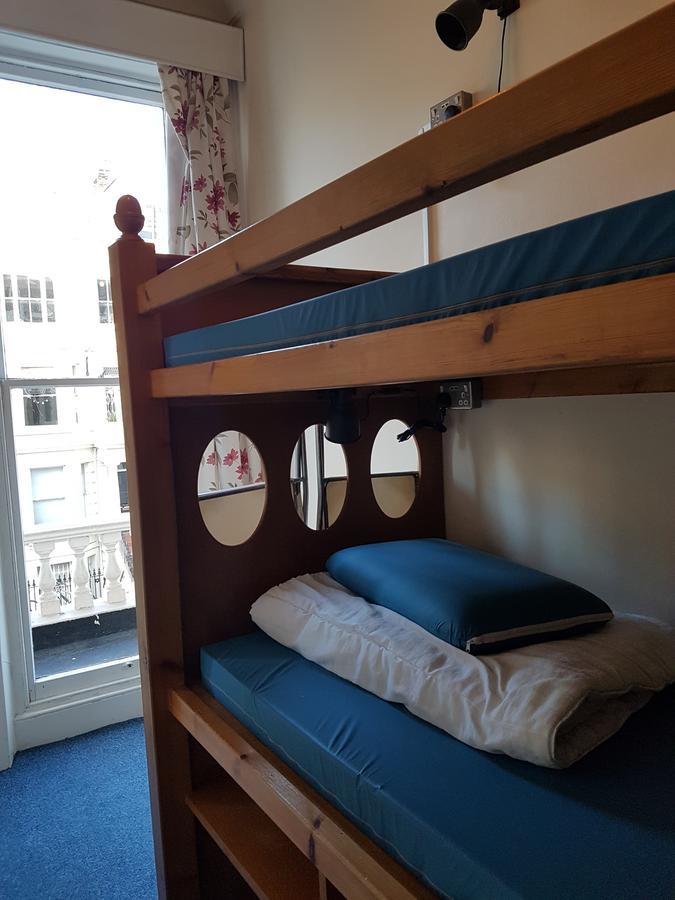 Barmy Badger Backpackers Hostel ลอนดอน ภายนอก รูปภาพ